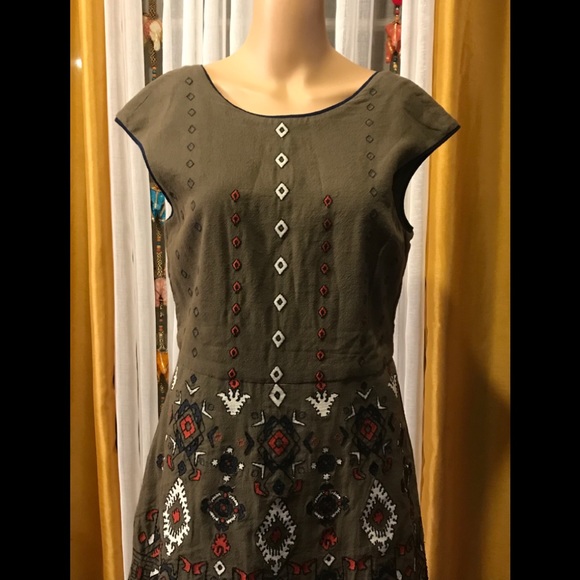 Piper By Townsen BEI OLIVE embroidered Romper M - Picture 8 of 12